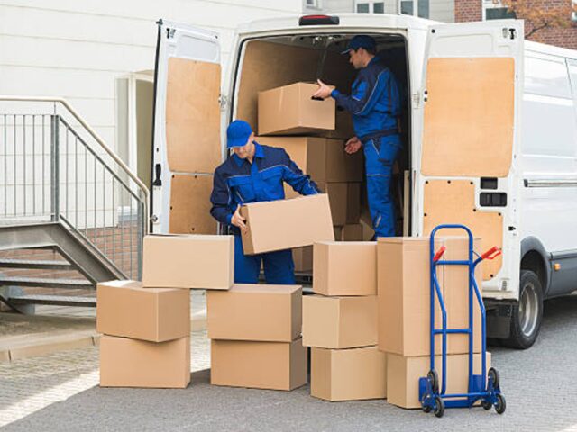 How Can Expert Moving Services Help You Make Smarter Moving Choices?